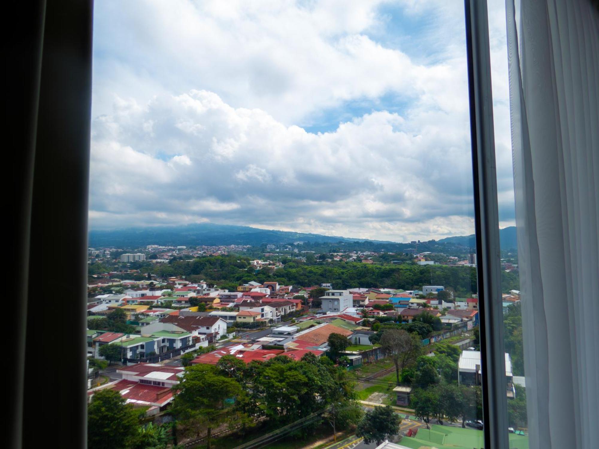 Ifreses, Study Full Equipped Whith Pool, Air- Conditioning, Spectacular View Of The City, Parking With Additional Payment Curridabat Oda fotoğraf